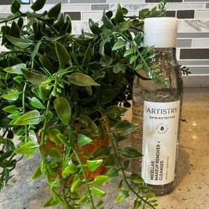 ARTISTRY - Micellar Makeup Remover & Cleanser 6.7 Oz